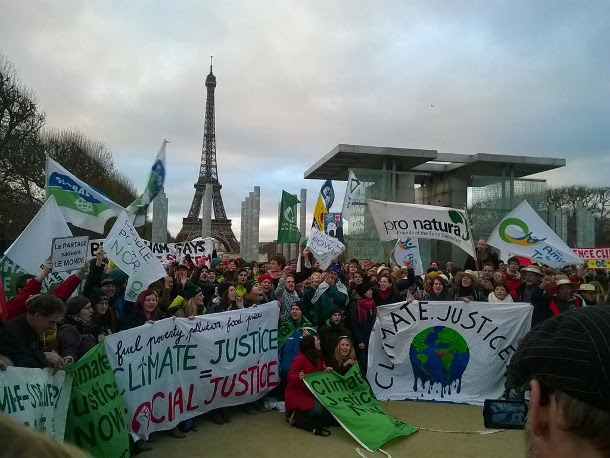 Le pouvoir des peuples reprend de l’élan au moment même où les dirigeants politiques déçoivent à Paris